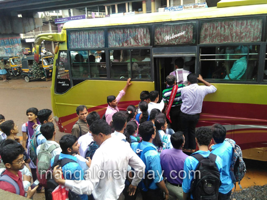 KSRTC Bus Strike 1